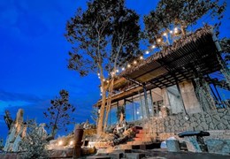 Thế Đất Đường Nhựa Lưng Tựa Núi Mặt Hướng Thủy