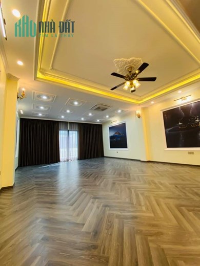Siêu Phẩm Thượng Thanh, 7 tầng thang máy, kinh doanh, văn phòng, 80m2, nhỉnh 14 tỷ