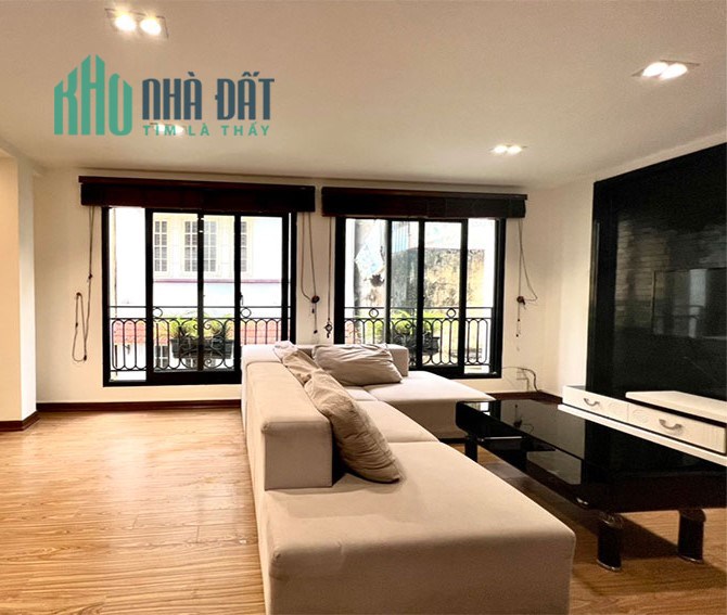 TRUNG TÂM QUẬN TÂY HỒ - PHÂN LÔ – Ô TÔ ĐỖ CỬA – 8,3 TỶ