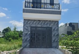 Bán gấp nhà 2 tầng 100 m2 gần cây xăng Đức Hưng, chợ 26 đường Đồng Khởi