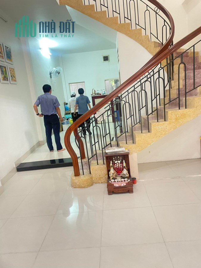 Hạ chào 650, bán gấp nhà Đinh Bộ Lĩnh, Phường 24, Bình Thạnh