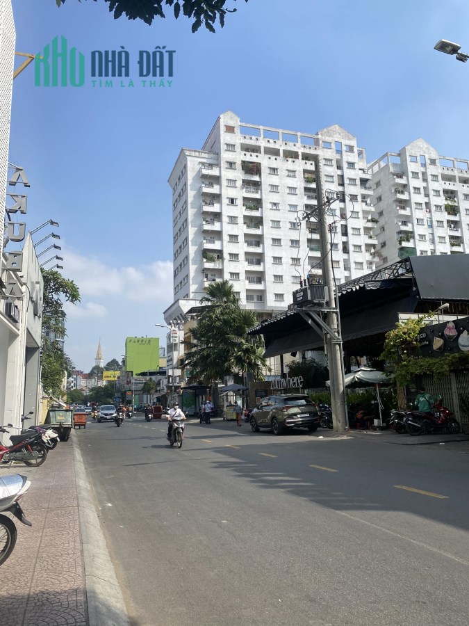 NHÀ 3 MẶT TIỀN - TRUNG TÂM QUẬN 1 -  VỊ TRÍ SIÊU ĐẸP - NGAY KHU KINH DOANH THỜI TRANG - CÓ 10P CHO