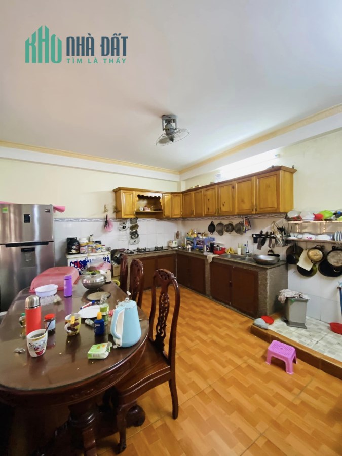 NHÀ 3 MẶT TIỀN - TRUNG TÂM QUẬN 1 -  VỊ TRÍ SIÊU ĐẸP - NGAY KHU KINH DOANH THỜI TRANG - CÓ 10P CHO