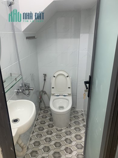 Gấp bán nhà Nguyễn Văn Nghi Gò Vấp 3 tầng 3 pn nhà mới ở ngay giá 4 tỷ