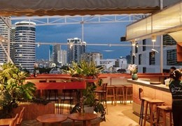 EM CẦN SANG NHƯỢNG LẠI QUÁN ROOFTOP TẠI QUẬN BÌNH THẠNH