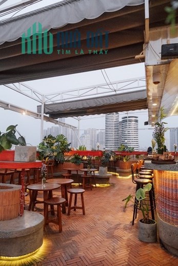 EM CẦN SANG NHƯỢNG LẠI QUÁN ROOFTOP TẠI QUẬN BÌNH THẠNH