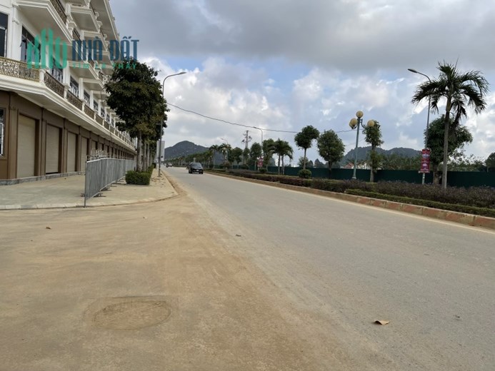 BÁN CĂN ĐẦU VE MẶT CHUNG CƯ,  BAO PHÍ SANG TÊN. LH: 0966 343 969