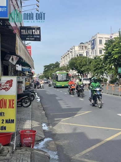 Bán nhà mặt phố tại Phố Phan Văn Trị, Phường 10, Gò Vấp, Tp.HCM giá 10,X Tỷ