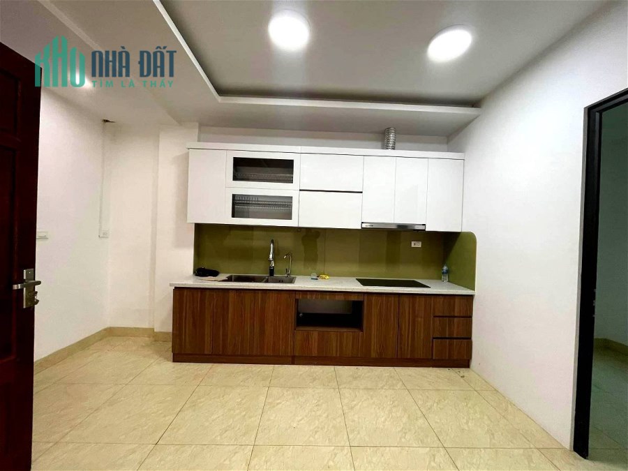 Bán Nhà Mặt Phố Trần Quý Cáp Quận Đống Đa. 47m Xây 8 Tầng Mặt Tiền 4.4m Nhỉnh 17 Tỷ. Cam Kết Ảnh