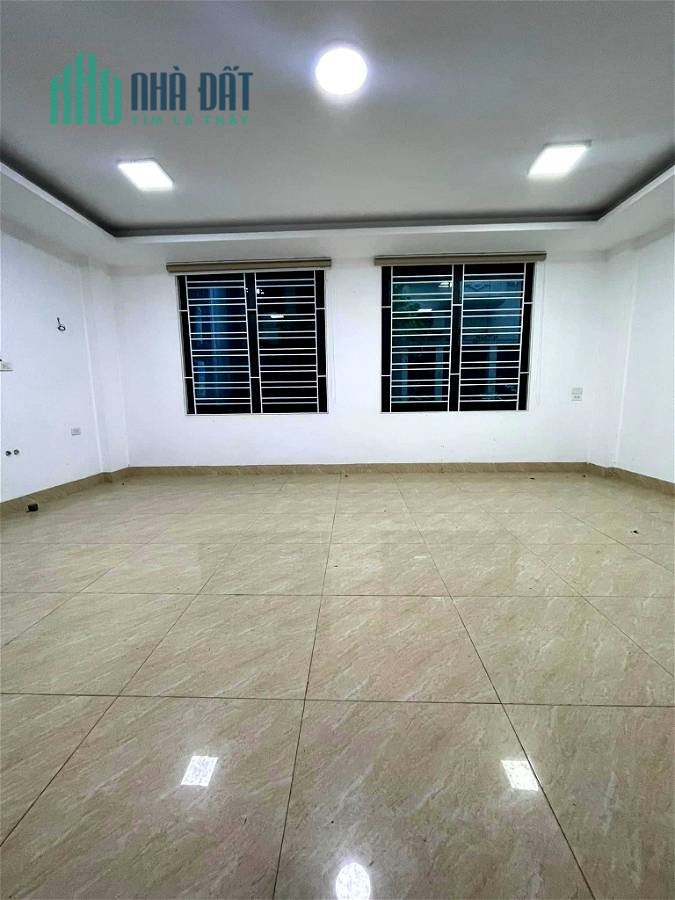 Bán Nhà Mặt Phố Trần Quý Cáp Quận Đống Đa. 47m Xây 8 Tầng Mặt Tiền 4.4m Nhỉnh 17 Tỷ. Cam Kết Ảnh
