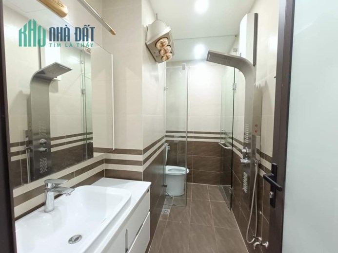 Bán Nhà Mặt Phố La Thành Quận Đống Đa. 65m Mặt Tiền 6.2m Nhỉnh 18 Tỷ. Cam Kết Ảnh Thật Mô Tả Chính