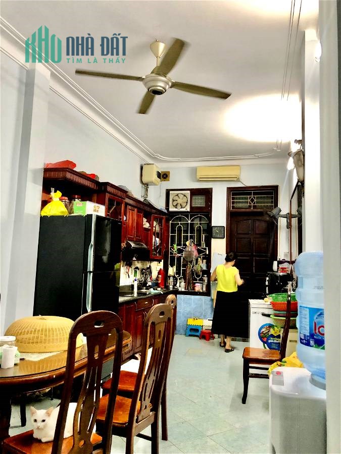 Bán Nhà Mặt Phố Đê La Thành Quận Đống Đa. 77m Nhỉnh 12 Tỷ. Cam Kết Ảnh Thật Mô Tả Chính Xác. Chủ
