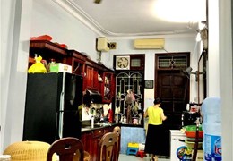 Bán Nhà Mặt Phố Đê La Thành Quận Đống Đa. 77m Nhỉnh 12 Tỷ. Cam Kết Ảnh Thật Mô Tả Chính Xác. Chủ