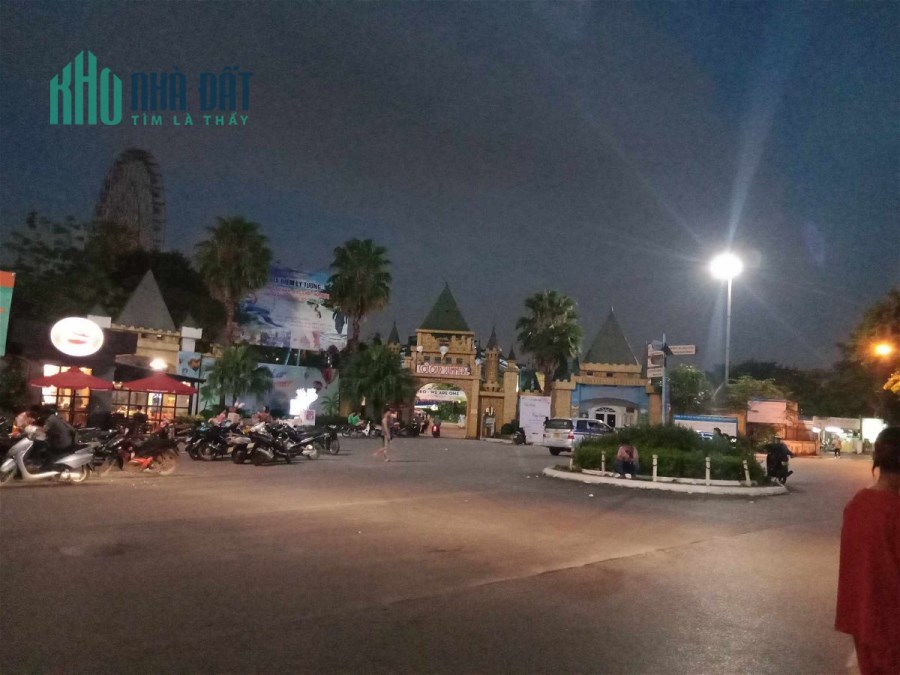 Bán Nhà Phố Lạc Long Quân Quận Tây Hồ. 148m Mặt Tiền 6,3m Nhỉnh 18 Tỷ. Cam Kết Ảnh Thật Mô Tả Chính