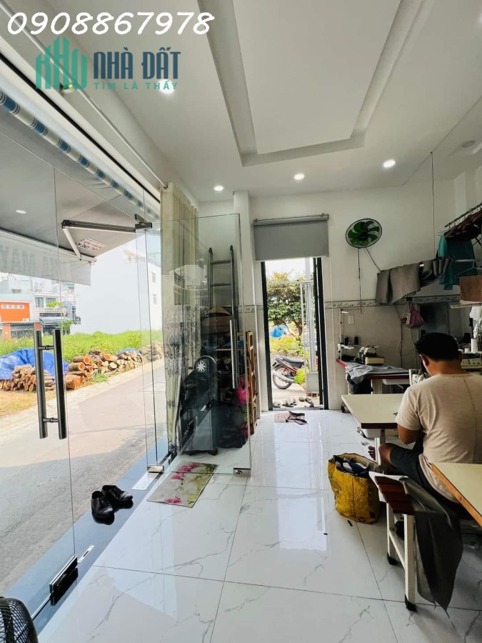 GÒ VẤP P.17 ,HẼM XE TẢI THÔNG - 43M2 - 2 TẦNG - NGANG 11M - VỪA Ở VỪA KINH DOANH TỐT - NHÀ MỚI HOÀN