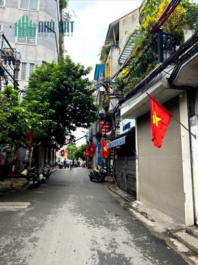 Bán Nhà Phố Cát Linh Quận Đống Đa. Sổ 46m Thực Tế 50m Xây 6 Tầng Nhỉnh 11 Tỷ. Cam Kết Ảnh Thật Mô