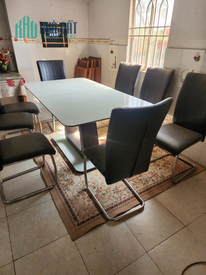 Mặt Tiền Kinh doanh, gồm 9 phòng ngủ, đường 10m