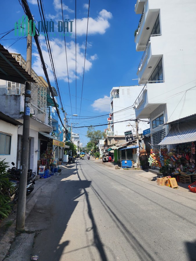 Mặt Tiền Kinh doanh, gồm 9 phòng ngủ, đường 10m