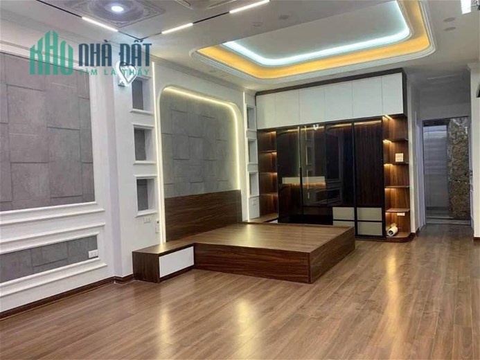 PHỐ NGÔ GIA TỰ  6 tầng thang máy gara vỉa hè rộng thênh thang, kinh doanh bất chấp.55m, 6 tầng,10