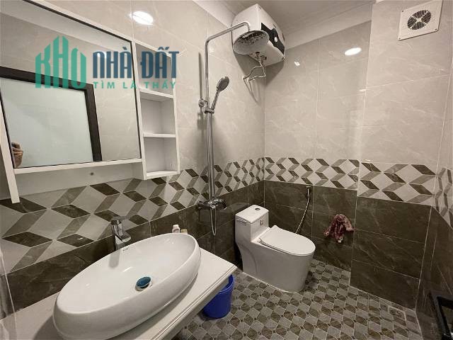 PHỐ NGÔ GIA TỰ  6 tầng thang máy gara vỉa hè rộng thênh thang, kinh doanh bất chấp.55m, 6 tầng,10