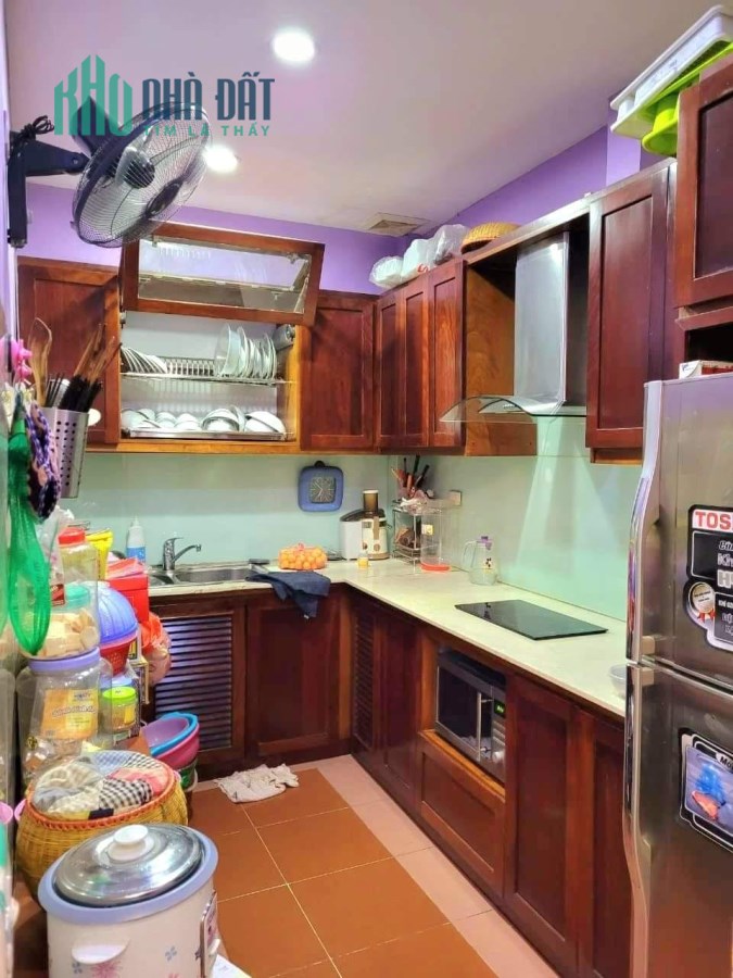 BÁN NHÀ-- LĨNH NAM HOÀNG MAI  33M , 5 TẦNG , MẶT TIỀN 4M , GIÁ 2,8 TỶ