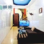 Bán nhà ở ngay DƯƠNG QUẢNG HÀM - CẦU GIẤY - Ô TÔ cách 10m - KINH DOANH - Nhỉnh 4 TỶ
