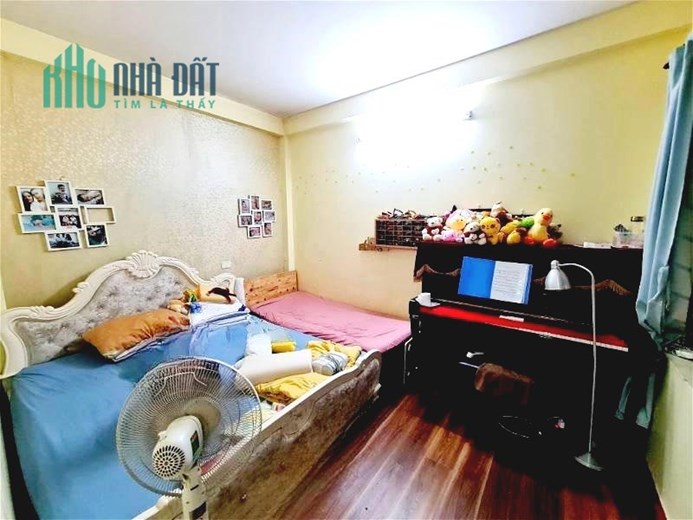 Bán nhà ở ngay DƯƠNG QUẢNG HÀM - CẦU GIẤY - Ô TÔ cách 10m - KINH DOANH - Nhỉnh 4 TỶ