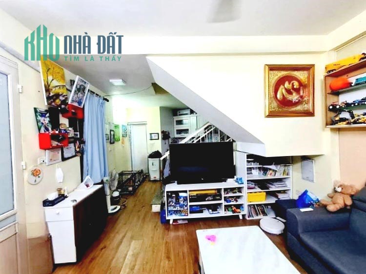 Bán nhà ở ngay DƯƠNG QUẢNG HÀM - CẦU GIẤY - Ô TÔ cách 10m - KINH DOANH - Nhỉnh 4 TỶ
