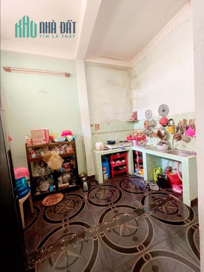 NHÀ 3 TẦNG ĐÚC BTCT - NGAY GÒ DẦU - TÂN PHÚ - HẺM XE HƠI - DT LỚN 137M2 - NGANG HƠN 7M - SÂN VƯỜN