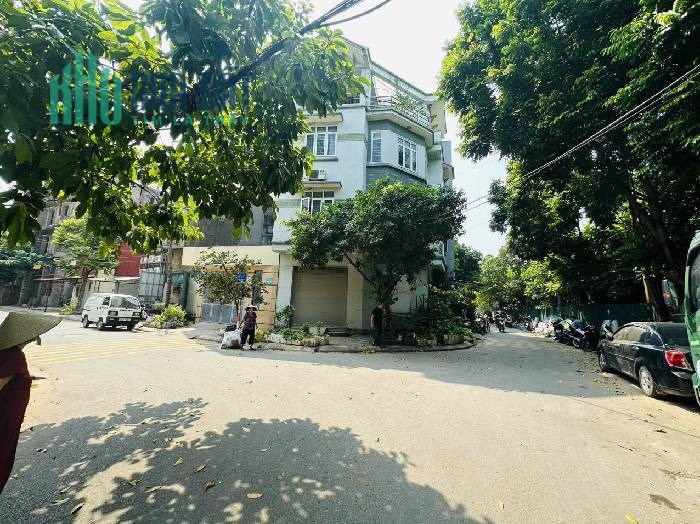 Bán đất Khuyến Lương, Trần Phú, tặng nhà cấp 4 làm kho, ô tô đỗ cửa 54 m2, 5 tỷ 700