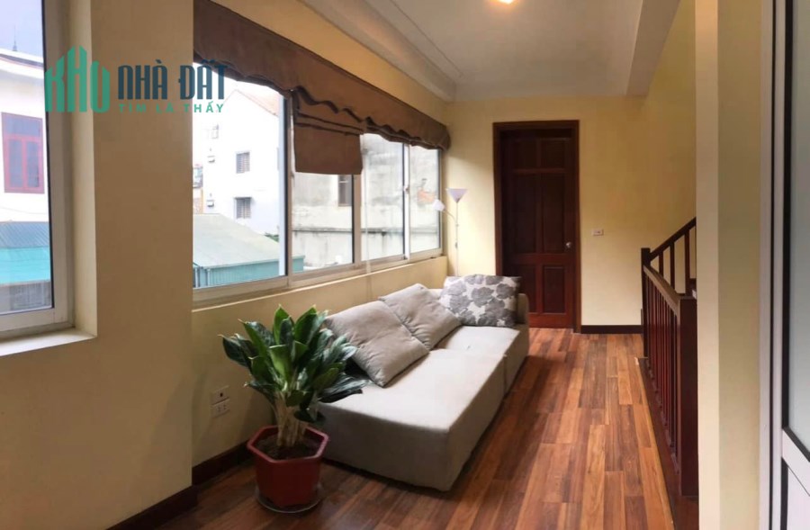 Bán nhà Âu Cơ - phong thái Châu Âu - sát Hồ Tây - ô tô cách 5m - 45m2 x 3 tầng - MT 4m - 2 thoáng