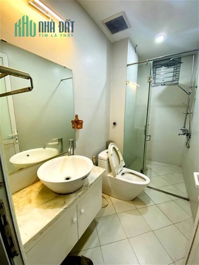 Bán Nhà Phố Hoàng Ngọc Phách Quận Đống Đa. Sổ 40m Thực Tế 45m Xây 5 Tầng Mặt Tiền 5.6m Nhỉnh 11 Tỷ.