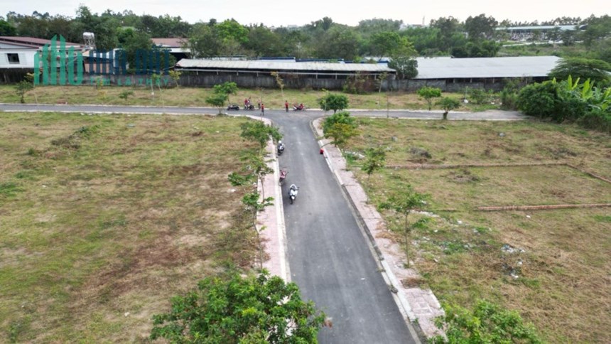 Đất nền sổ riêng thổ cư  Bình minh