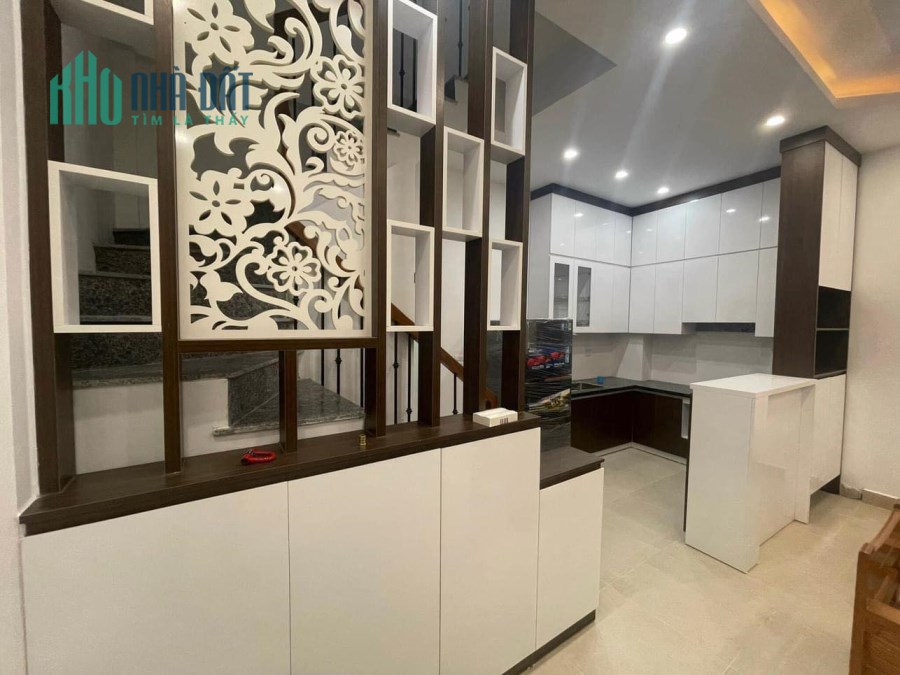 BẮN NHÀ KIM MÃ DÂN XÂY, 32M2, 5 TẦNG, MẶT TIỀN 5.4M, 4.45 TỶ.