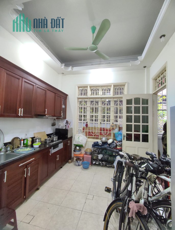 BÁN NHÀ TRUNG LIỆT, ĐỐNG ĐA: 44M2, Ô TÔ DỪNG ĐỖ, GẦN PHỐ, TIỆN ÍCH VÔ VÀN, CHỈ 8.2 TỶ