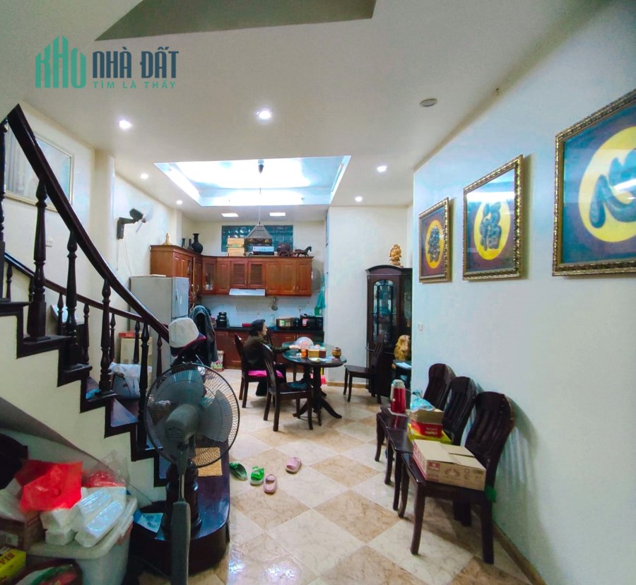 NHỈNH 8 TỶ -  PHỐ THÁI HÀ 45M2 x 4T, Ô TÔ ĐỖ, NGÕ PHÂN LÔ TRƯỚC NHÀ RỘNG 4M