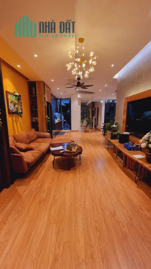 BÁT KHỐI Nhà dân xây cực chắc chắn mới toanh 40M,6 tầng, ô tô vào nhà, gần phố, full nội thất phong