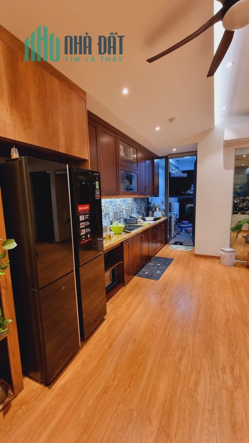 BÁT KHỐI Nhà dân xây cực chắc chắn mới toanh 40M,6 tầng, ô tô vào nhà, gần phố, full nội thất phong