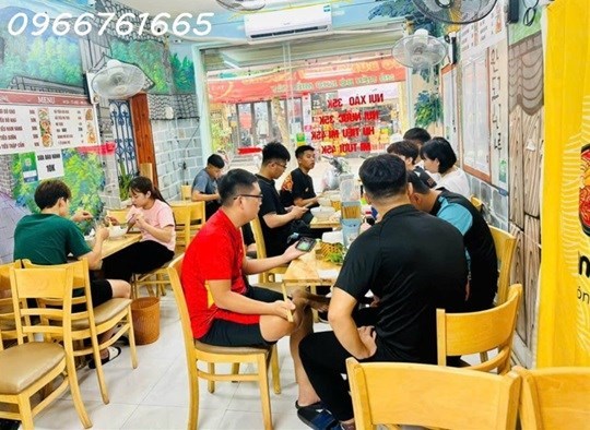 Chính chủ sang nhượng gấp quán ăn tại 101C - B1 Tô Hiệu, Cầu Giấy; 0966761665
