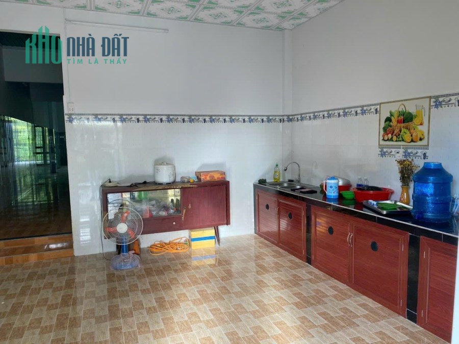 Cần bán gấp căn nhà do không có  người trông coi tại ấp thuận hòa.xã lợi thuận. bến Cầu. tây Ninh