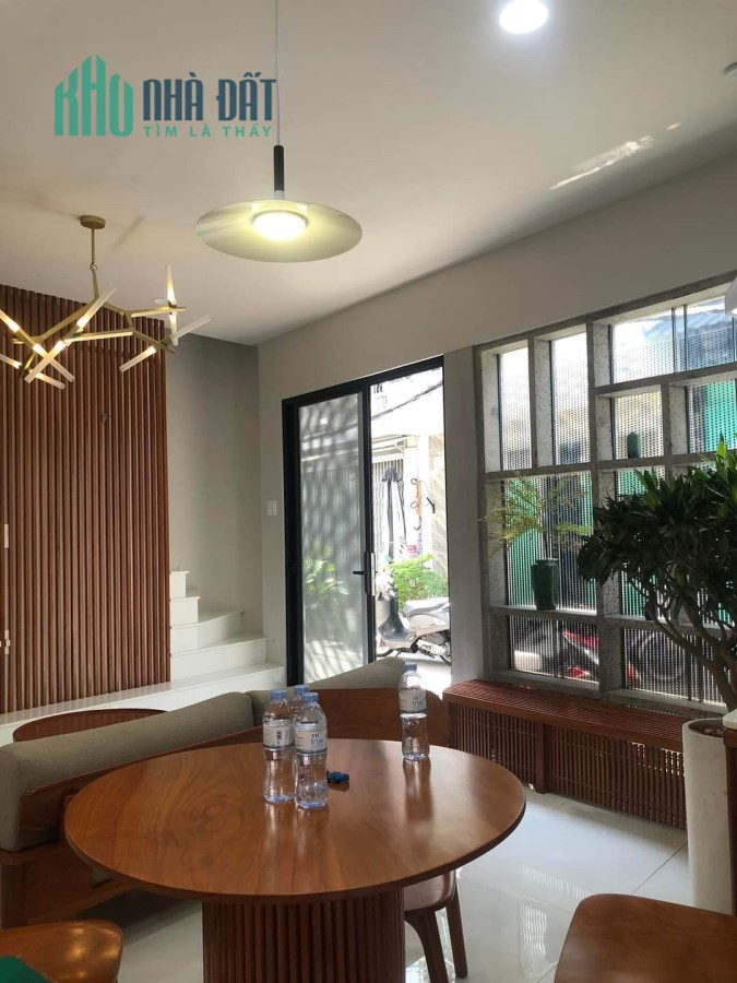 Quận 3, Giáp quận 10, Ô tô tới cửa, Khu dân cư hiện hữu, 3 tầng thoáng sáng, nhỉnh 6 tỷ