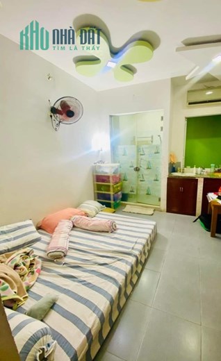 QUẬN 3, HXH, SÁT MT ĐƯỜNG, 42m2, 4PN, vừa ở vừa kinh doanh thuận tiện 《ĐI ĐỊNH CƯ CẦN BÁN GẤP》