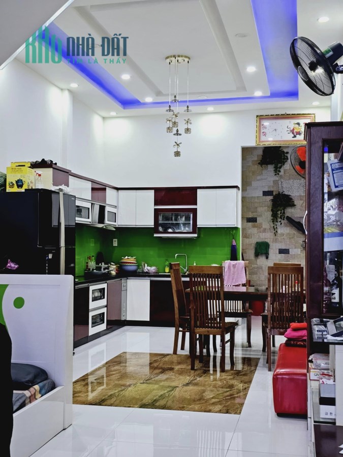 Bán Nhà Mặt Tiền Phan Đình Phùng P. Trần Hưng Đạo Quy Nhơn , 80m2 , 3 Tầng , Giá 12 Tỷ 500Tr