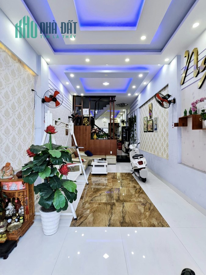 Bán Nhà Mặt Tiền Phan Đình Phùng P. Trần Hưng Đạo Quy Nhơn , 80m2 , 3 Tầng , Giá 12 Tỷ 500Tr