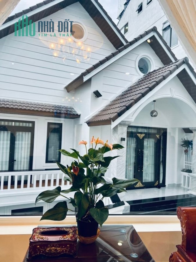 Cho thuê Villa Mai Hắc Đế 14tr - P6 - Đà Lạt