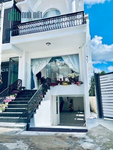Cho thuê Villa Mai Hắc Đế 14tr - P6 - Đà Lạt