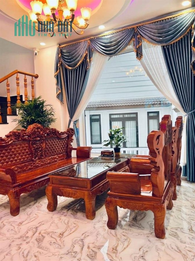 Cho thuê Villa Mai Hắc Đế 14tr - P6 - Đà Lạt