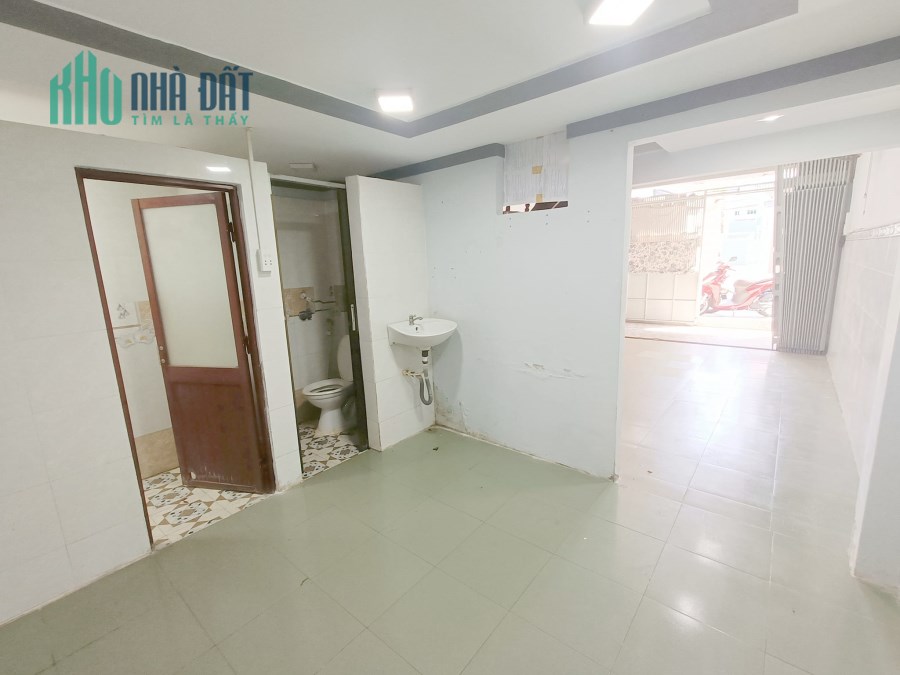 NHÀ 2 TẦNG HẺM XE HƠI CHIẾN LƯỢC, THÔNG HƯƠNG LỘ 2, 4x10M - CHỈ 3 TỶ 150TR TL