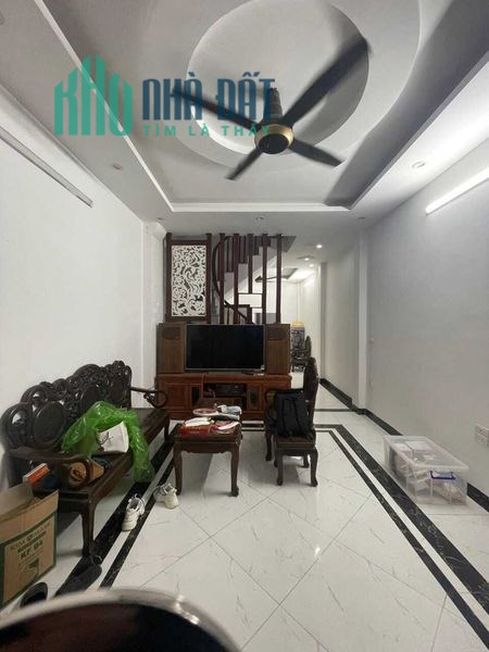 Bán nhà Lĩnh Nam- Tây Trà 42m 5 tầng chào chỉ 3.7 tỷ