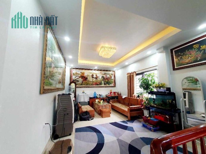 HOT Nhà 5 Tầng-Kinh Doanh-Phân Lô Ô Tô-Thị Trấn Đông Anh-DT 90m²-MT 5m-Giá 11 tỷ